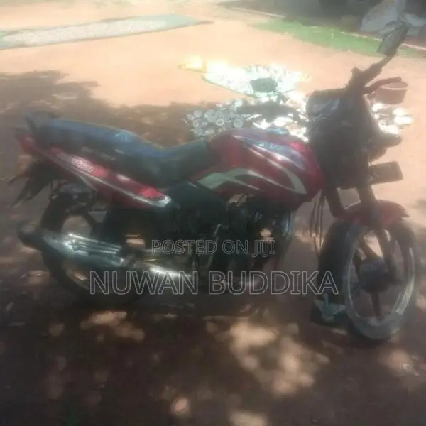 TVS Metro Plus 2016