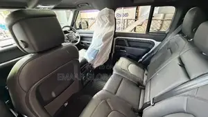 Land Rover Defender Fully Loaded PHEV 2026