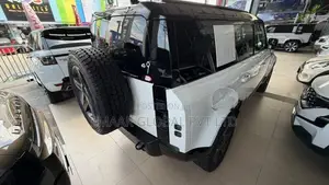 Land Rover Defender Fully Loaded 2026