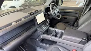Land Rover Defender Fully Loaded 2025