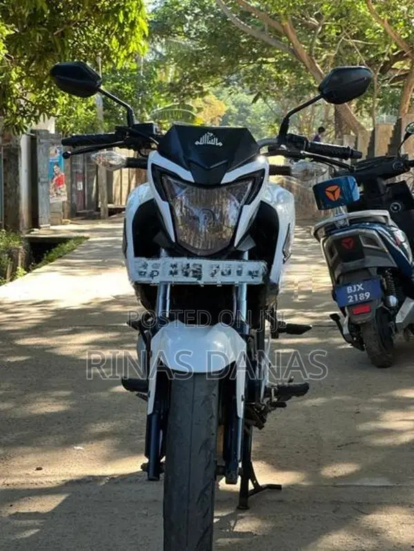Honda CB Hornet 160R 2017