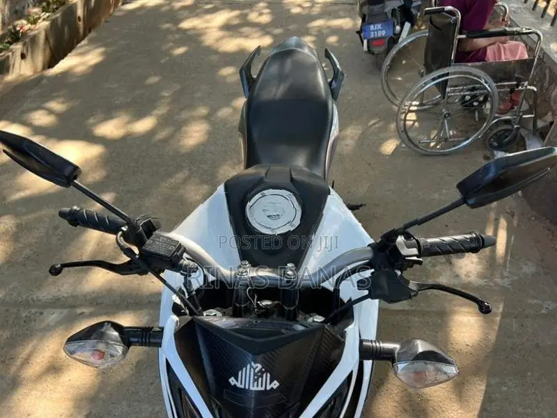 Honda CB Hornet 160R 2017