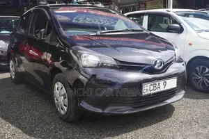 Toyota Vitz 2016
