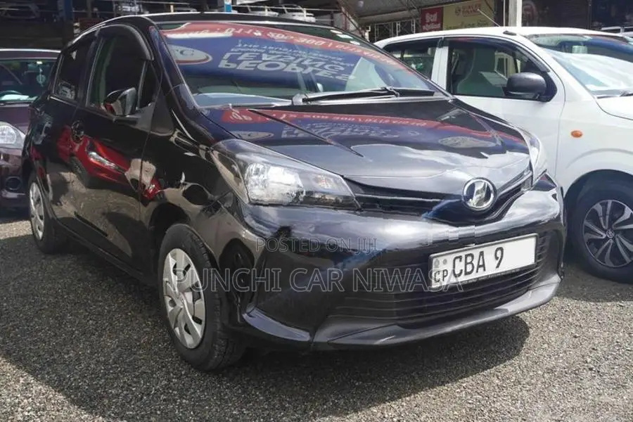 Toyota Vitz 2016