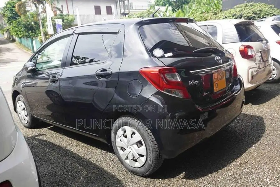 Toyota Vitz 2016