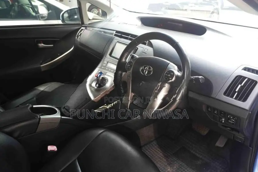 Toyota Prius 2012