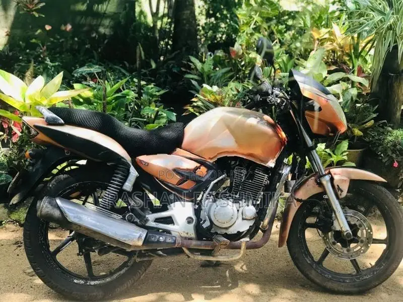 TVS Apache 2006