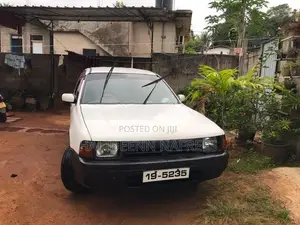Nissan AD Wagon 1992