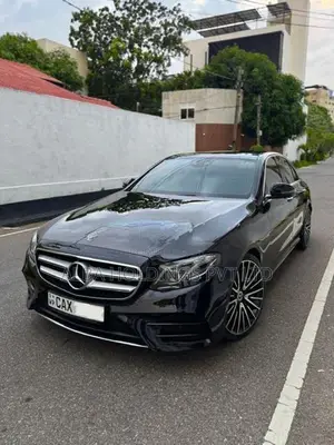 Mercedes Benz E350 AMG Plus 2017