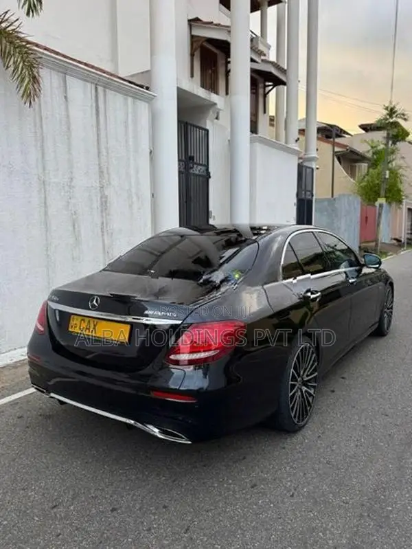 Mercedes Benz E350 AMG Plus 2017