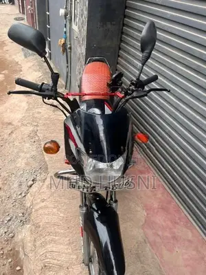 Bajaj CT100 2005
