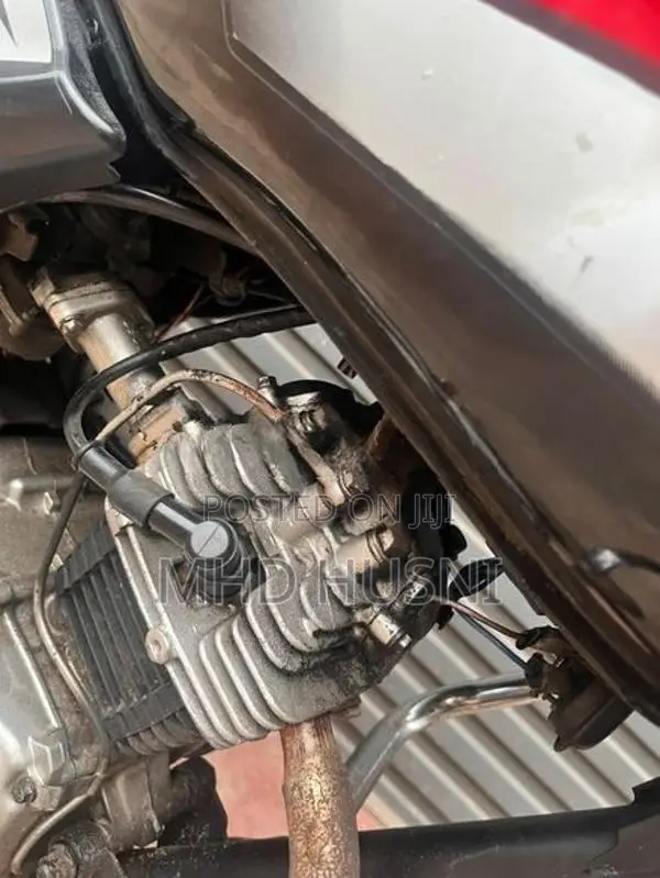 Bajaj CT100 2005