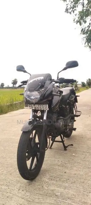 Bajaj Pulsar 150 2017