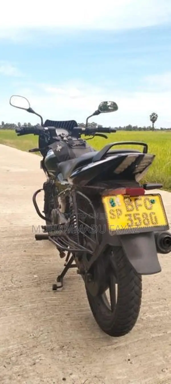 Bajaj Pulsar 150 2017