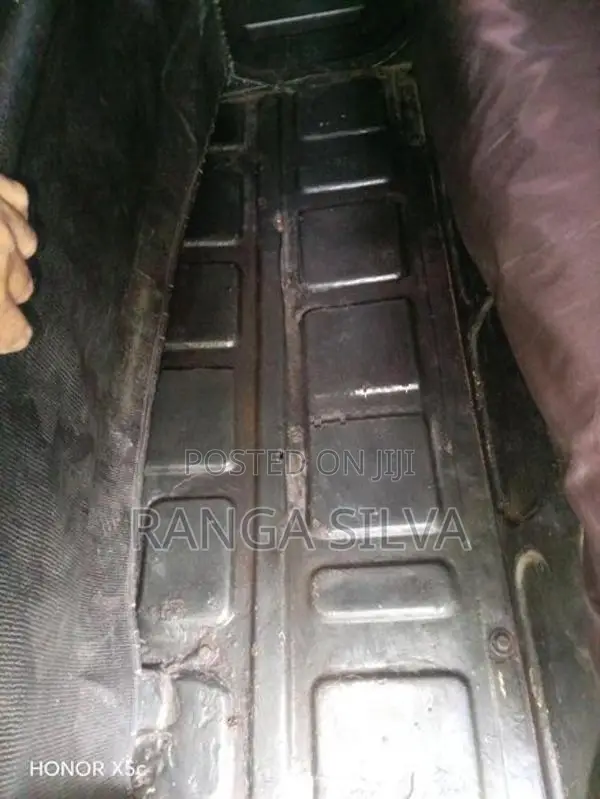 Bajaj RE 2000