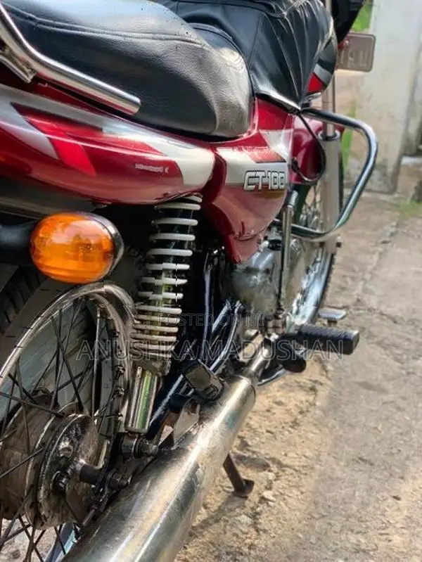 Bajaj CT100 2005