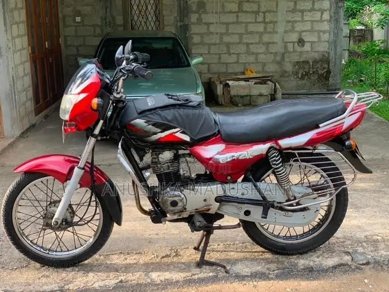 Bajaj CT100 2005