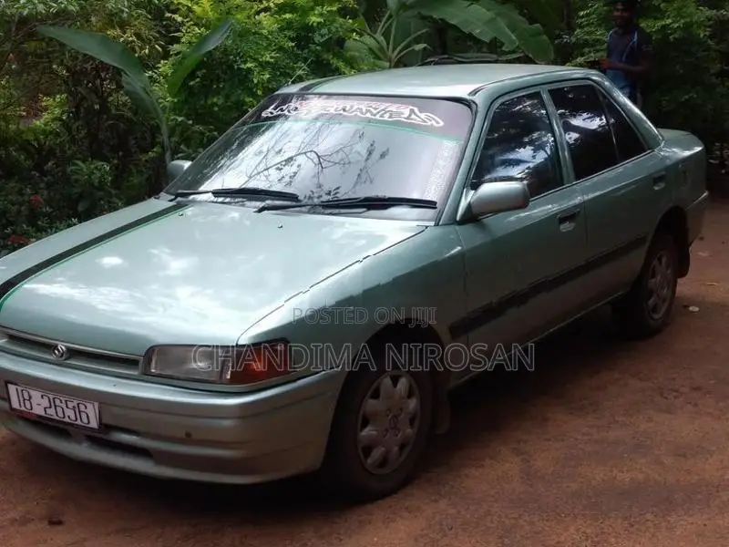 Mazda Familia 1993
