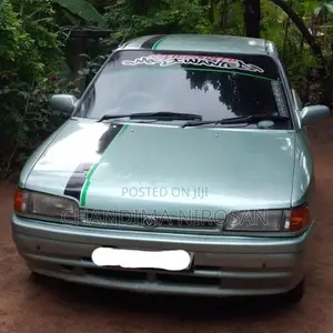Mazda Familia 1993
