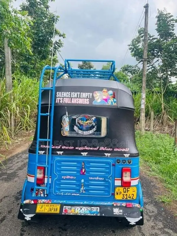Bajaj RE 2006