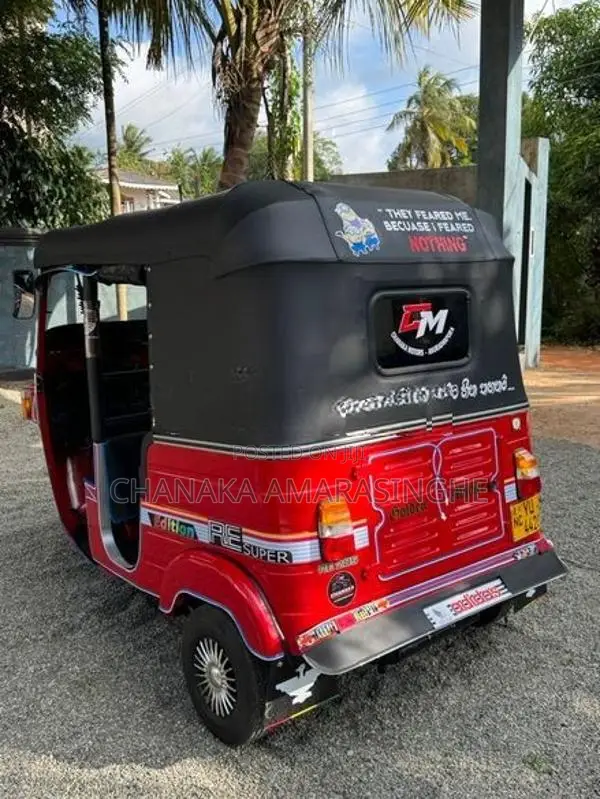 Bajaj RE 2011