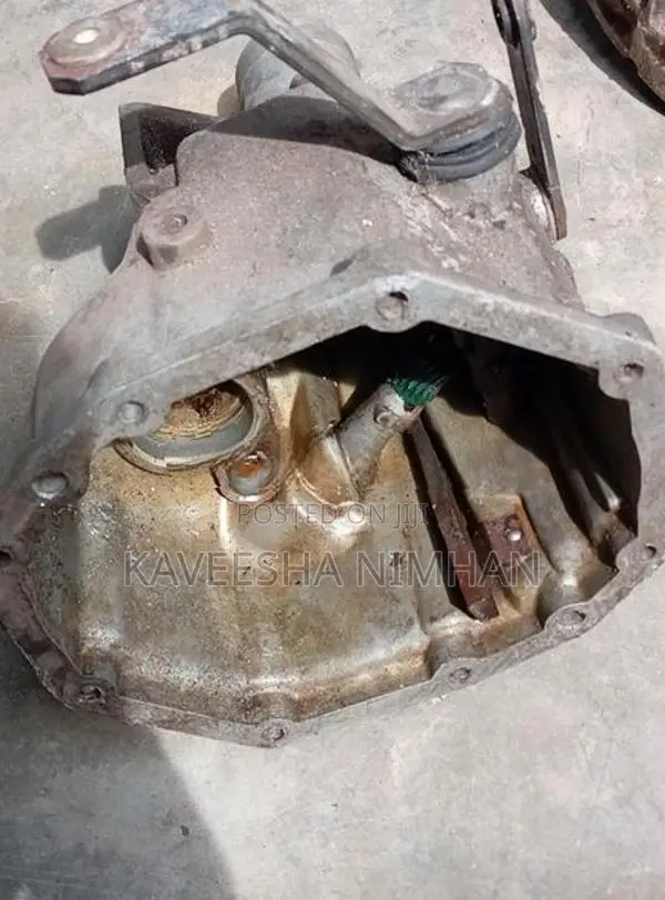 Nissan QD Gear box
