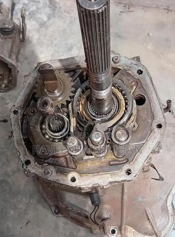 Nissan QD Gear box