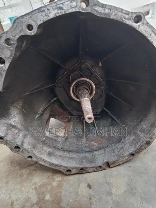 Nissan QD Gear box