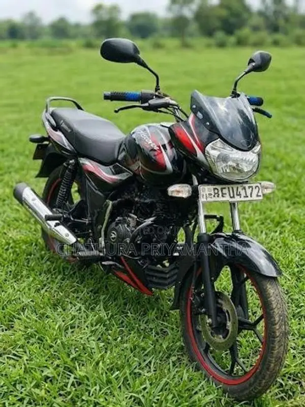 Bajaj Discover 2017