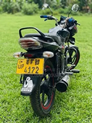 Bajaj Discover 2017