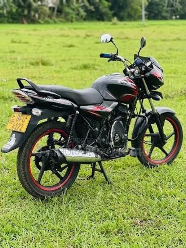 Bajaj Discover 2017