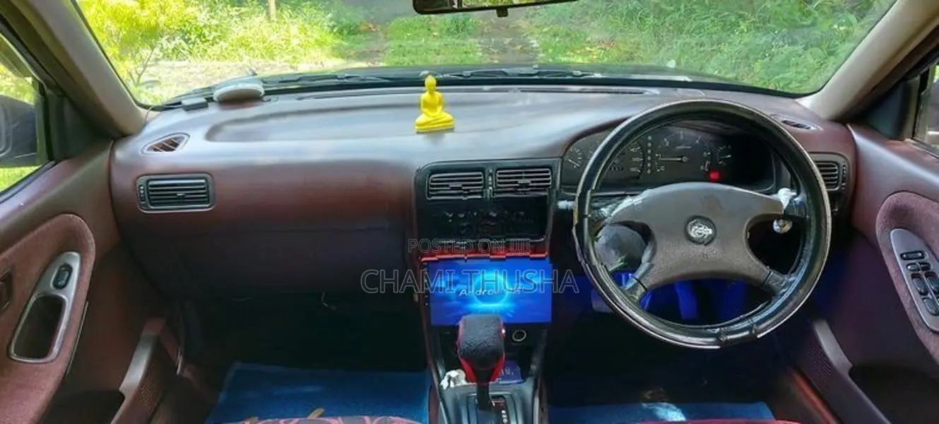Nissan Sunny 1991