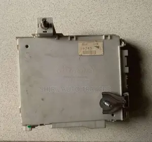 Toyota crown 2005 fuse box for Car