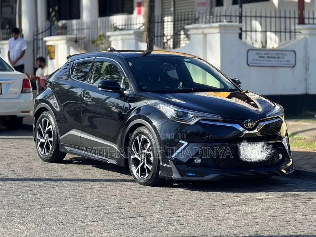 Toyota CHR Ngx10 2018 SUV (Used)