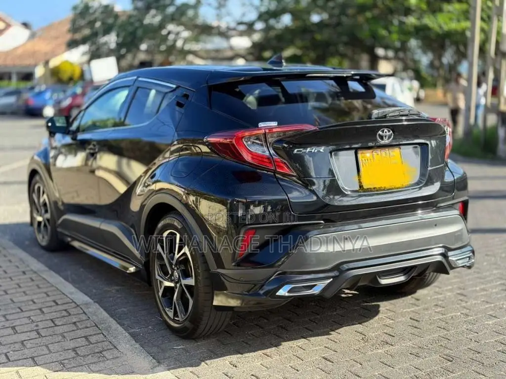 Toyota CHR Ngx10 2018 SUV (Used)