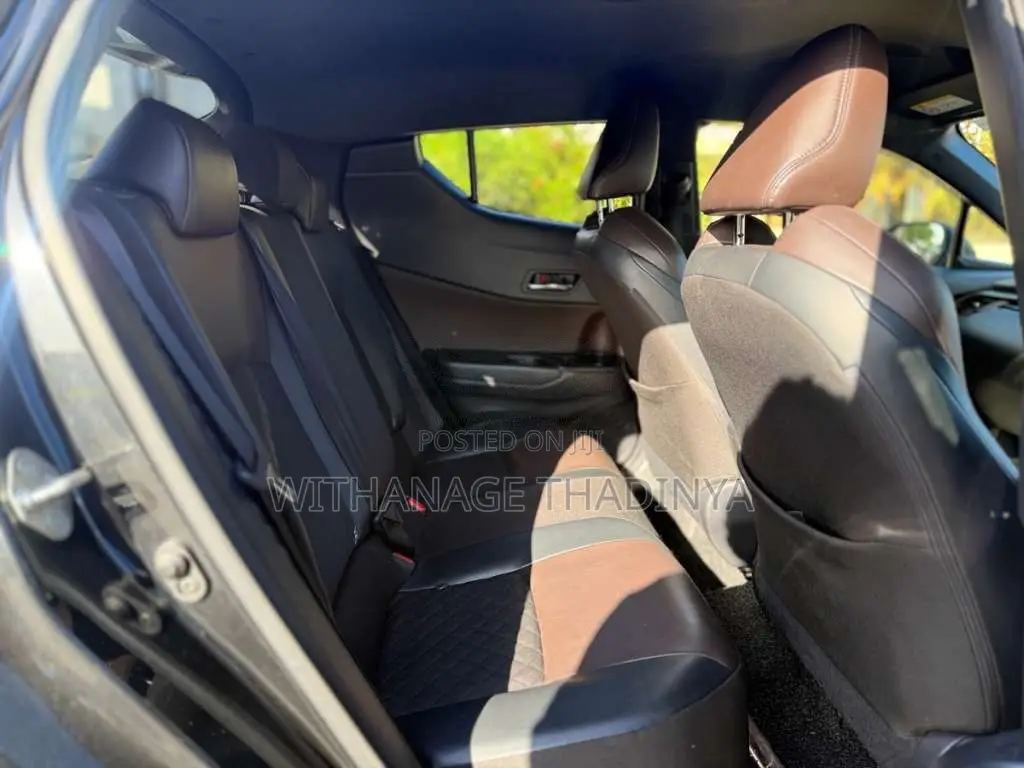 Toyota CHR Ngx10 2018 SUV (Used)