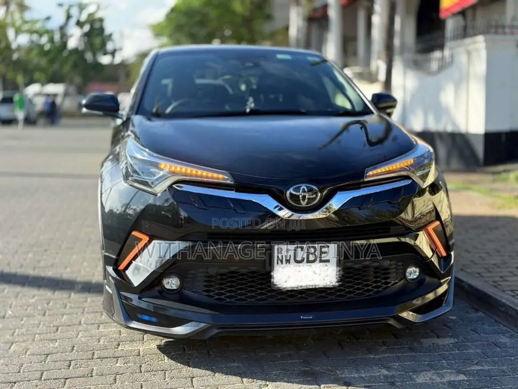 Toyota CHR Ngx10 2018 SUV (Used)