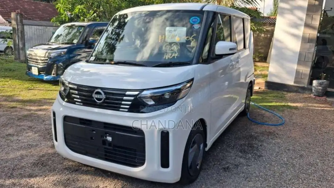 Nissan B44 Roox X 2023 Car Unregistered (Recondition)