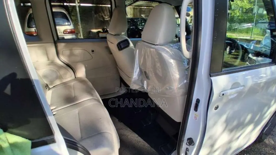 Nissan B44 Roox X 2023 Car Unregistered (Recondition)