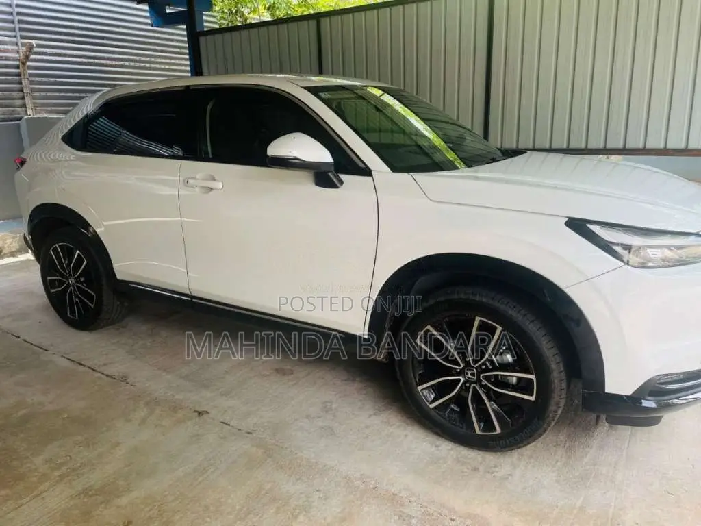 Honda Vezel 2025 SUV (Used)