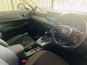 Honda Vezel 2025 SUV (Used)