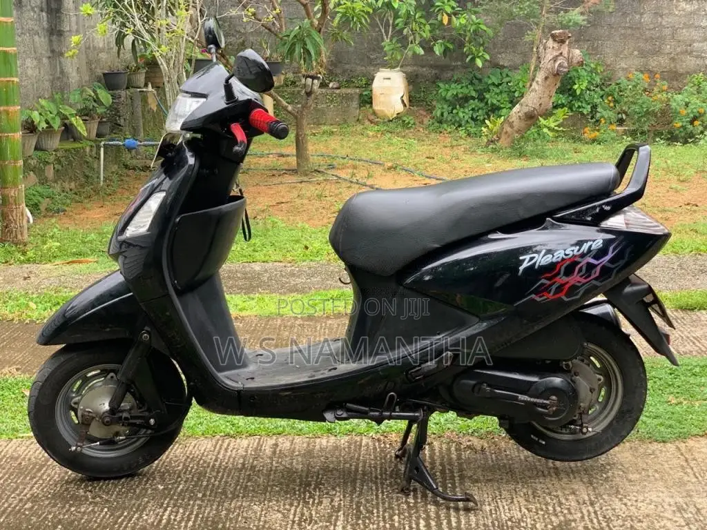 Hero Pleasure 2012 Motorbike (Used)