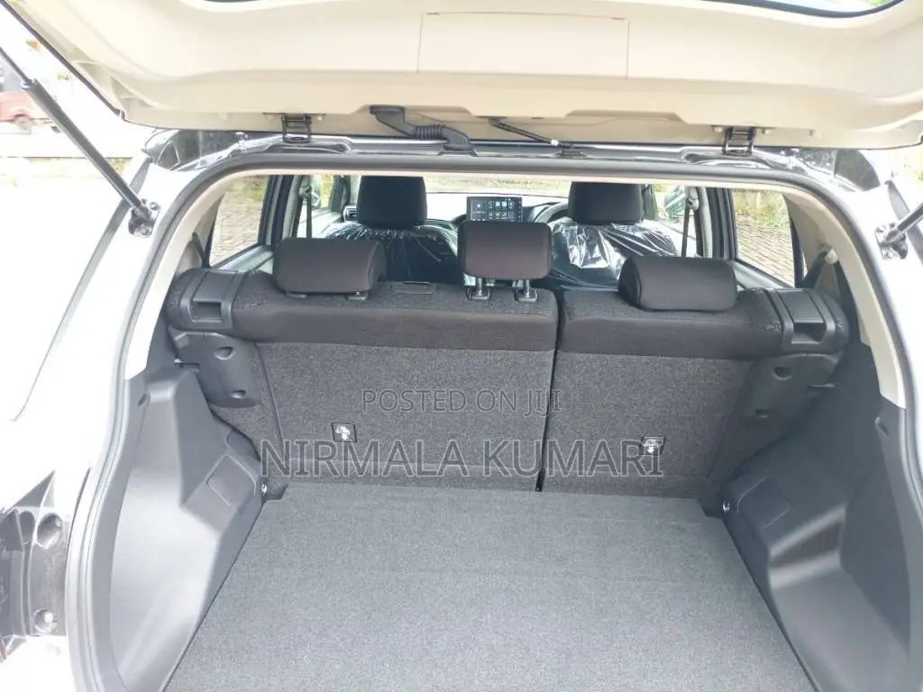 Toyota Raize Hybrid 400 Kms 2025 SUV (Used)