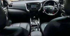 Mitsubishi L200 2016 Pickup (Used)