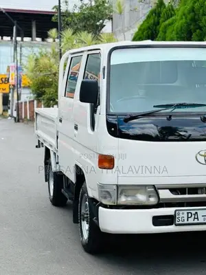 Toyota CrewCab 2001 Crew Cab (Used)