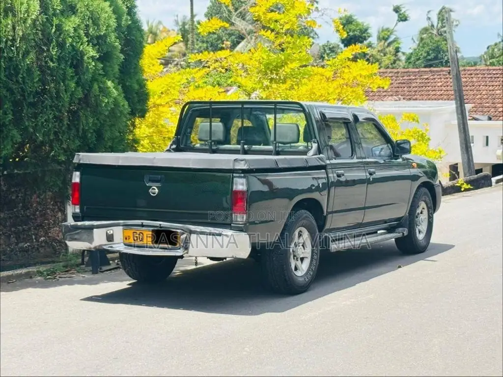 Nissan D22 2002 Pickup (Used)