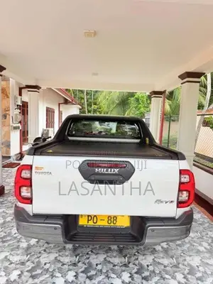 Toyota Hilux 2025 Pickup (Used)