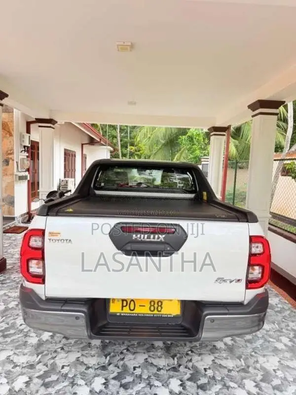 Toyota Hilux 2025 Pickup (Used)