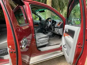 Toyota Hilux 2007 Pickup (Used)
