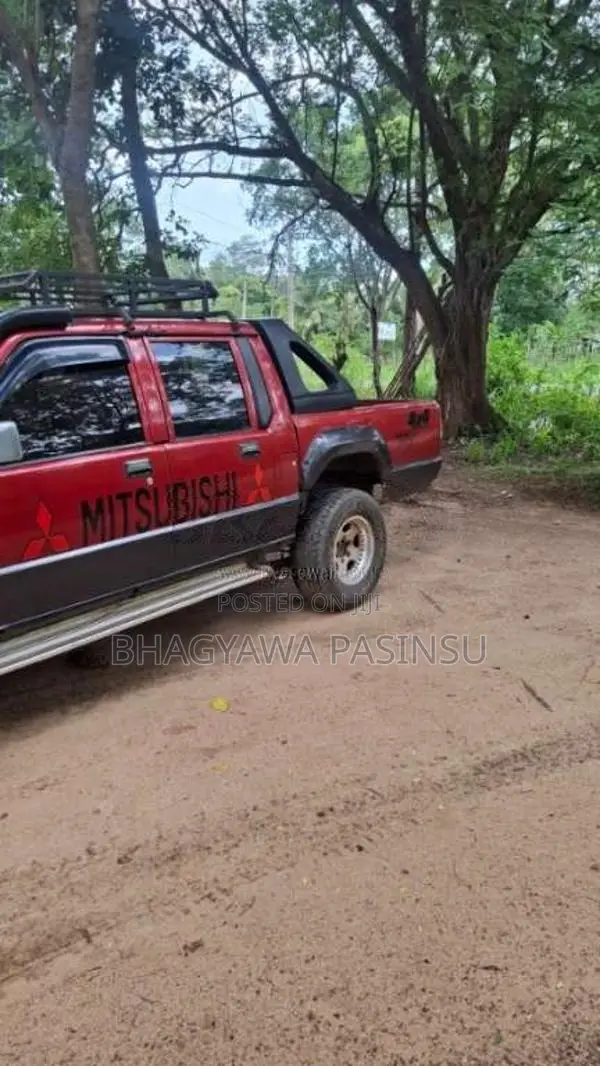 Mitsubishi L200 1989 Pickup (Used)
